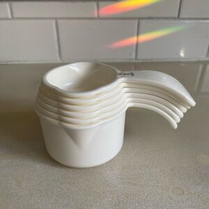 Vintage Tupperware Classic White Measuring Cups